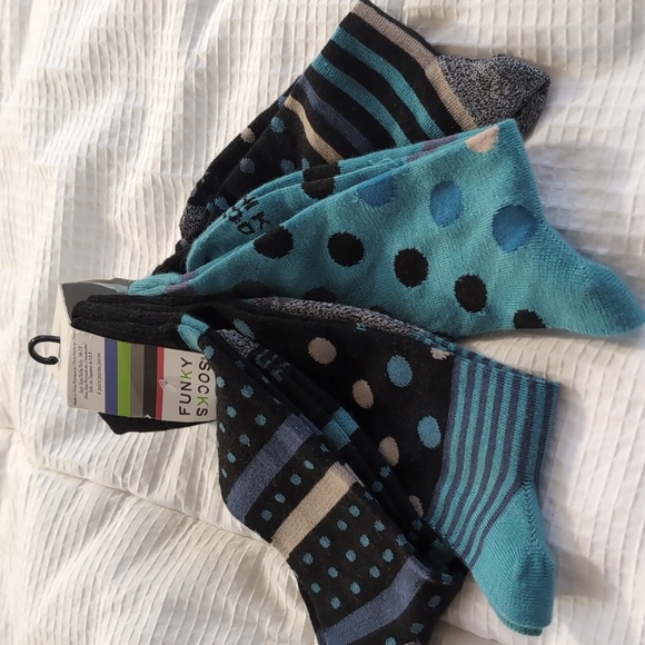 4 pack Funky Socks - Picture 3 of 3